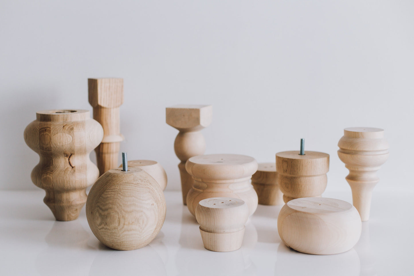 Pied de meuble tourné en bois – Pied de canapé et de meuble, H100 mm