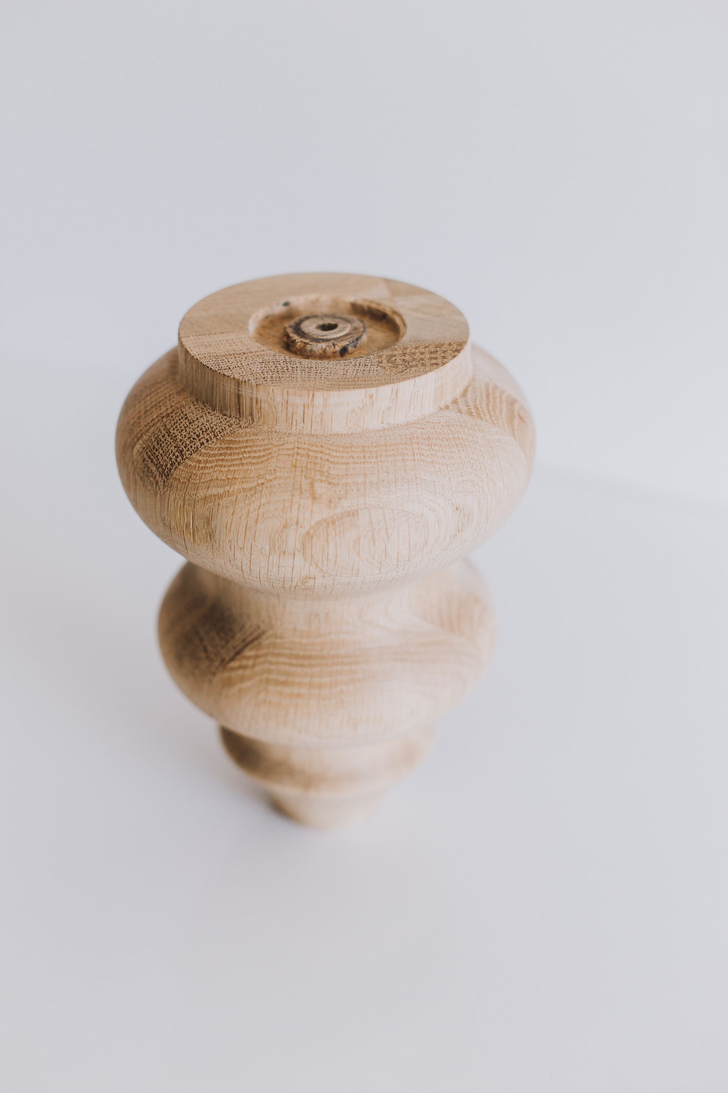 Pieds de meuble en bois – Design classique, faits main, H185 mm