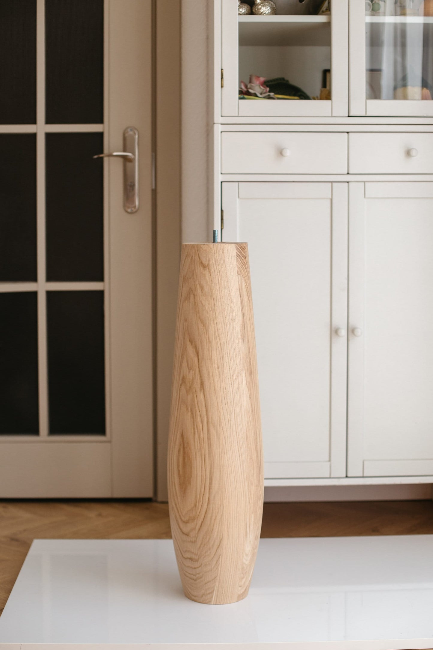 Lot de 4 pieds de table en chêne massif – Pieds de table à manger ovales en bois 736 mm