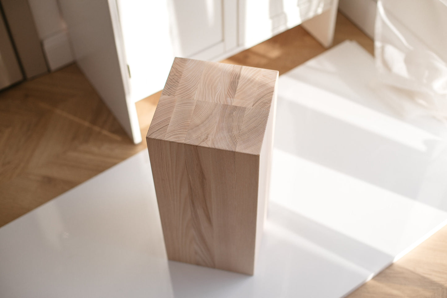 Table basse bloc en frêne massif – Table d'appoint fabriquée à la main, H450 mm