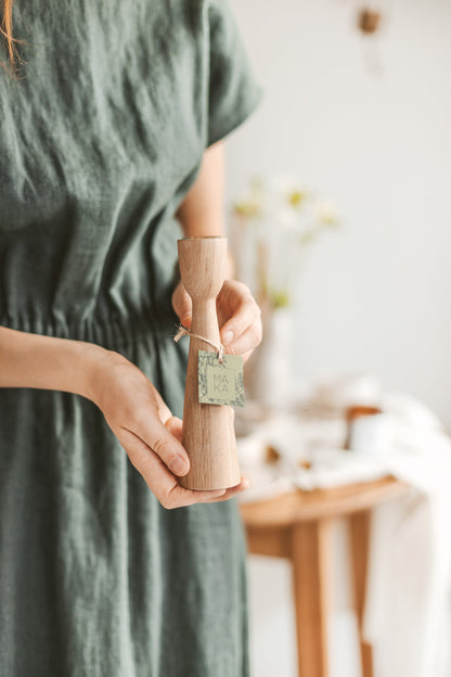Lot de 2 bougeoirs coniques en bois tournés à la main – Design chêne classique