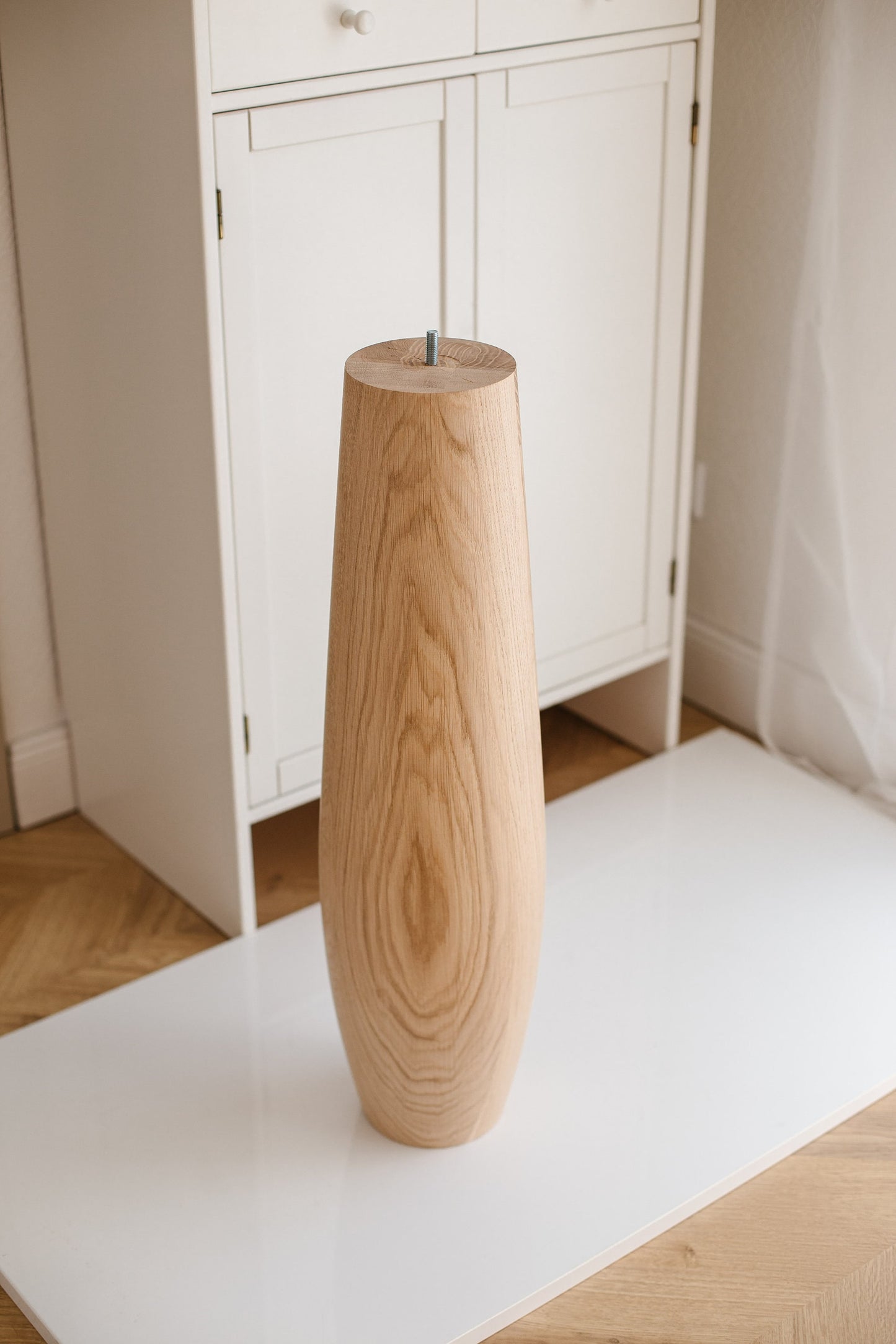 Lot de 4 pieds de table en chêne massif – Pieds de table à manger ovales en bois 736 mm
