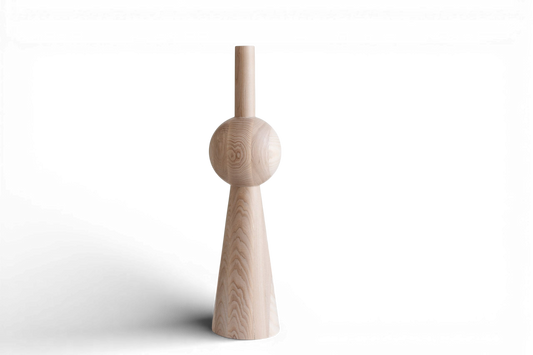 Pied de meuble conique en bois avec détail sphérique – Tourné au tour, H670 mm