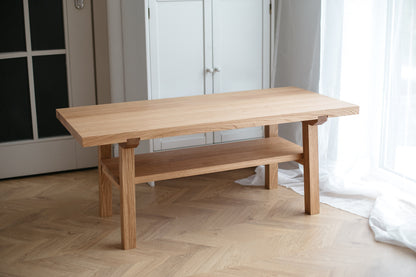 Table basse en bois de style scandinave – Conception artisanale en chêne naturel
