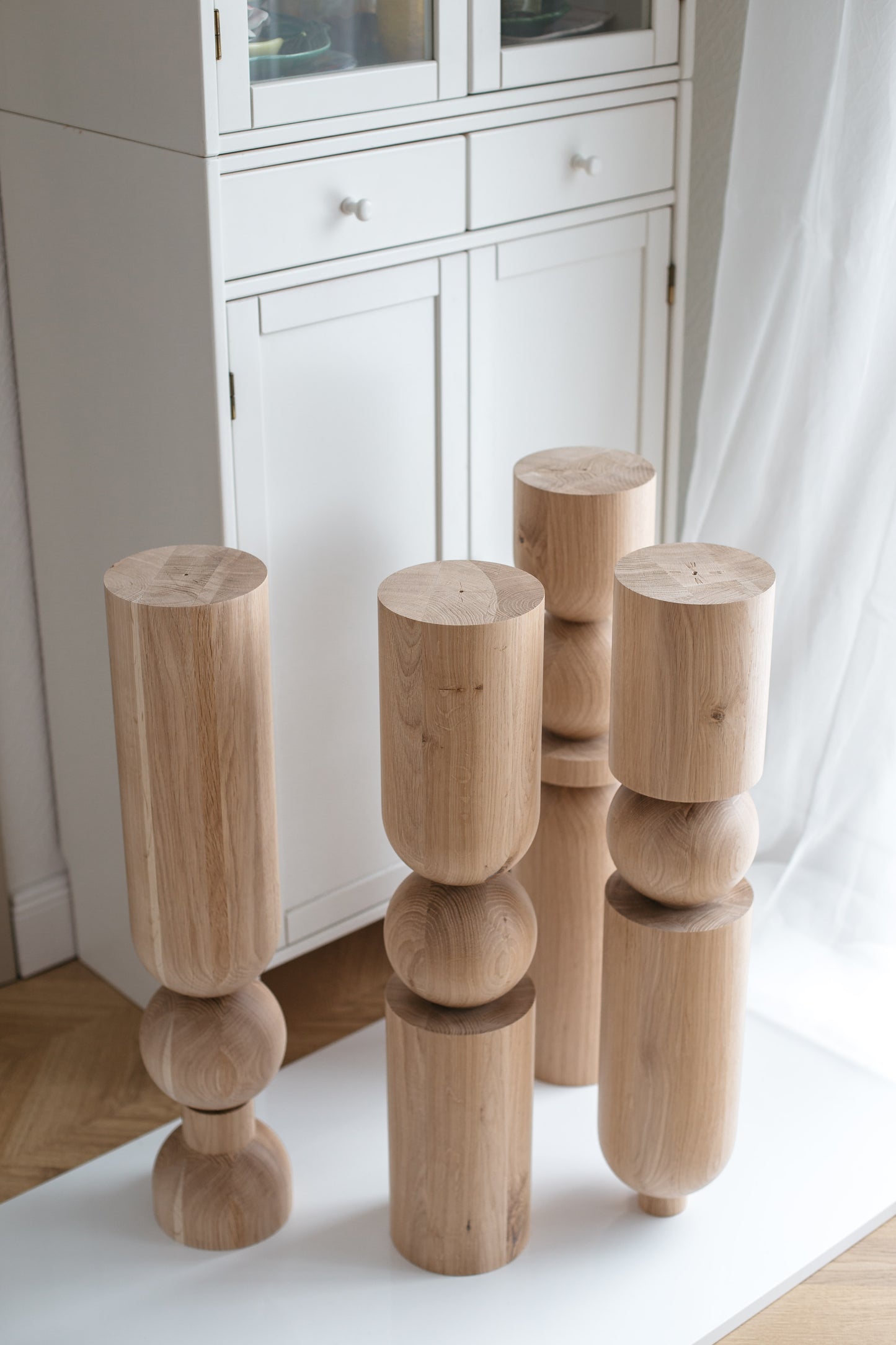 Grands pieds de table et de bar en bois – Pieds de meuble faits à la main, lot de 4, H690 mm
