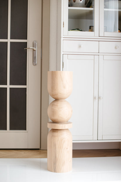 Pied de table/bar en bois avec sphère centrale décorative – Tourné, H710 mm