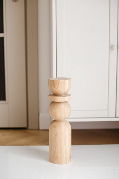 Pied de table basse en bois naturel avec détail sphérique – Design fait main, H380 mm