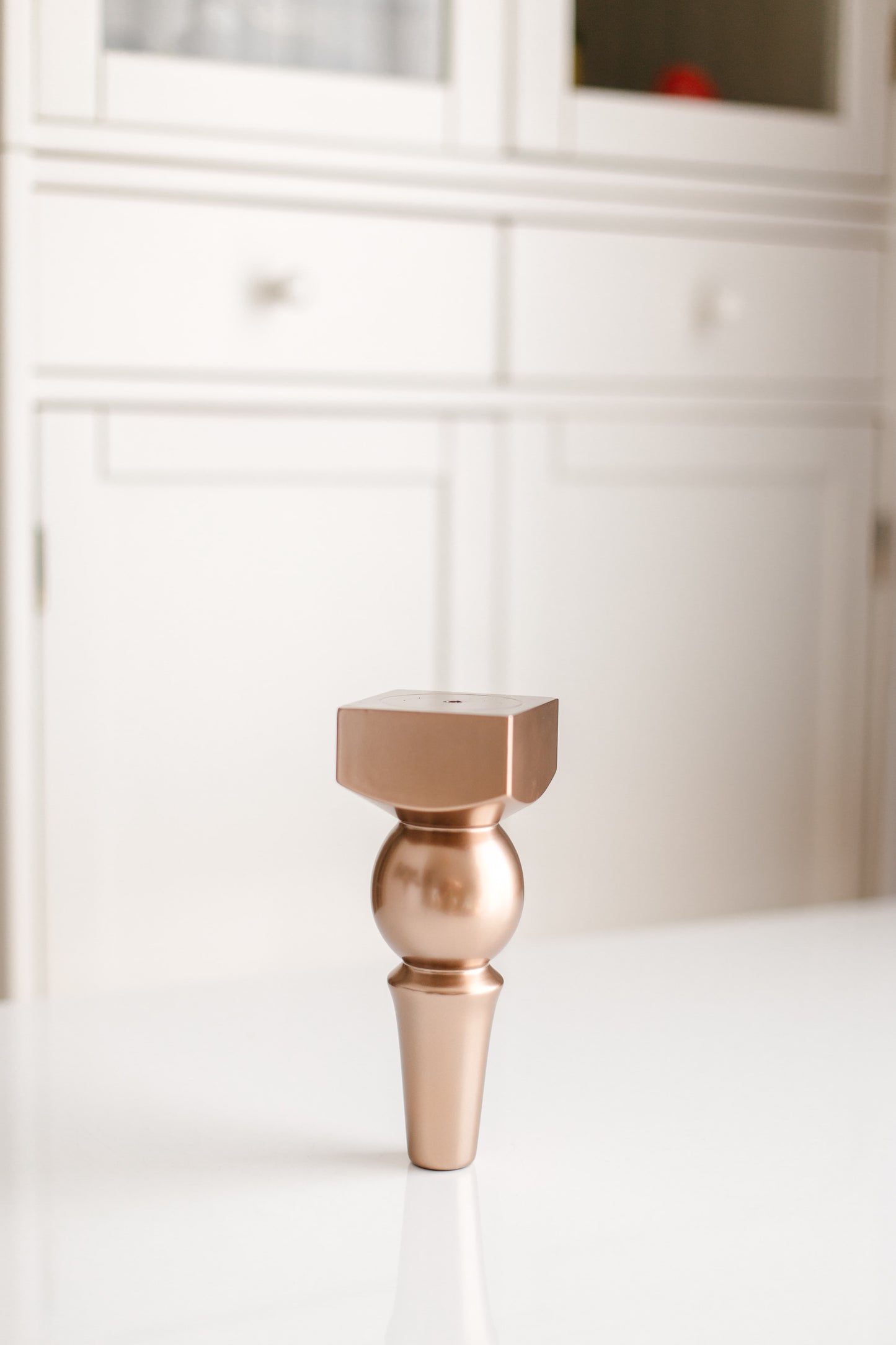 Pied de meuble en bois de bouleau – Finition bronze brillant (VBG), H180 mm