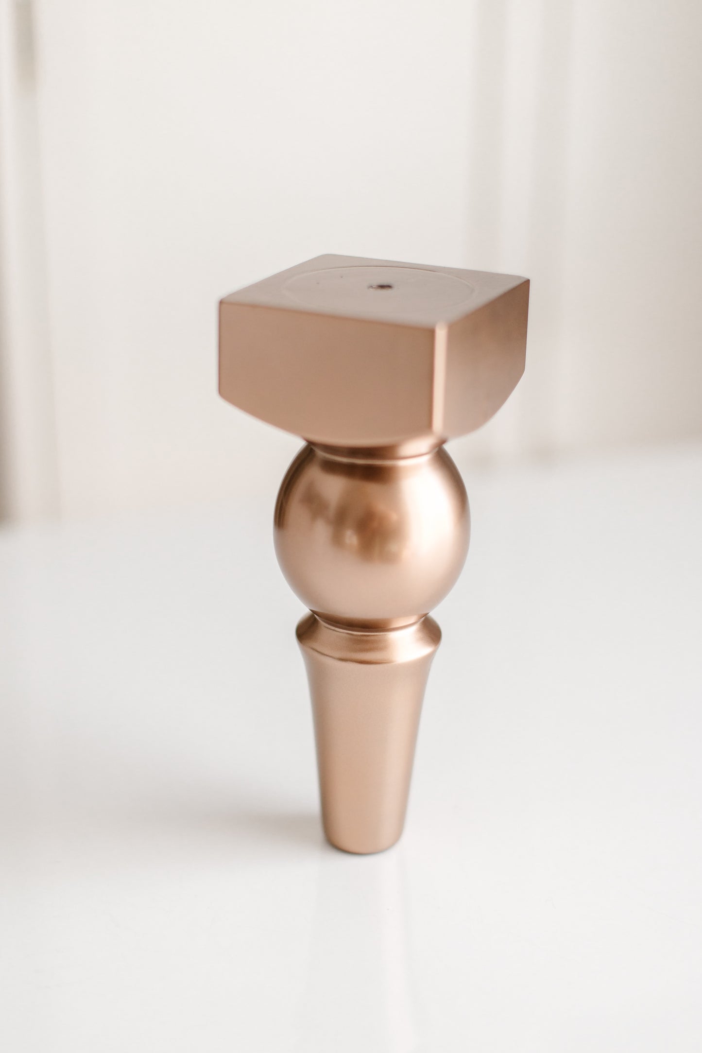 Pied de meuble en bois de bouleau – Finition bronze brillant (VBG), H180 mm