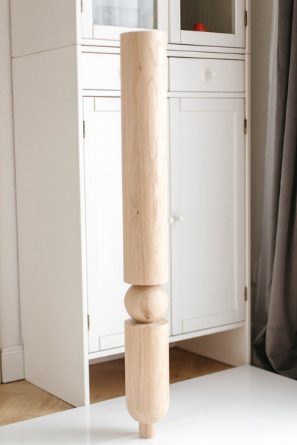 Pied de table tourné en bois – Sphère arrondie, 1000 mm