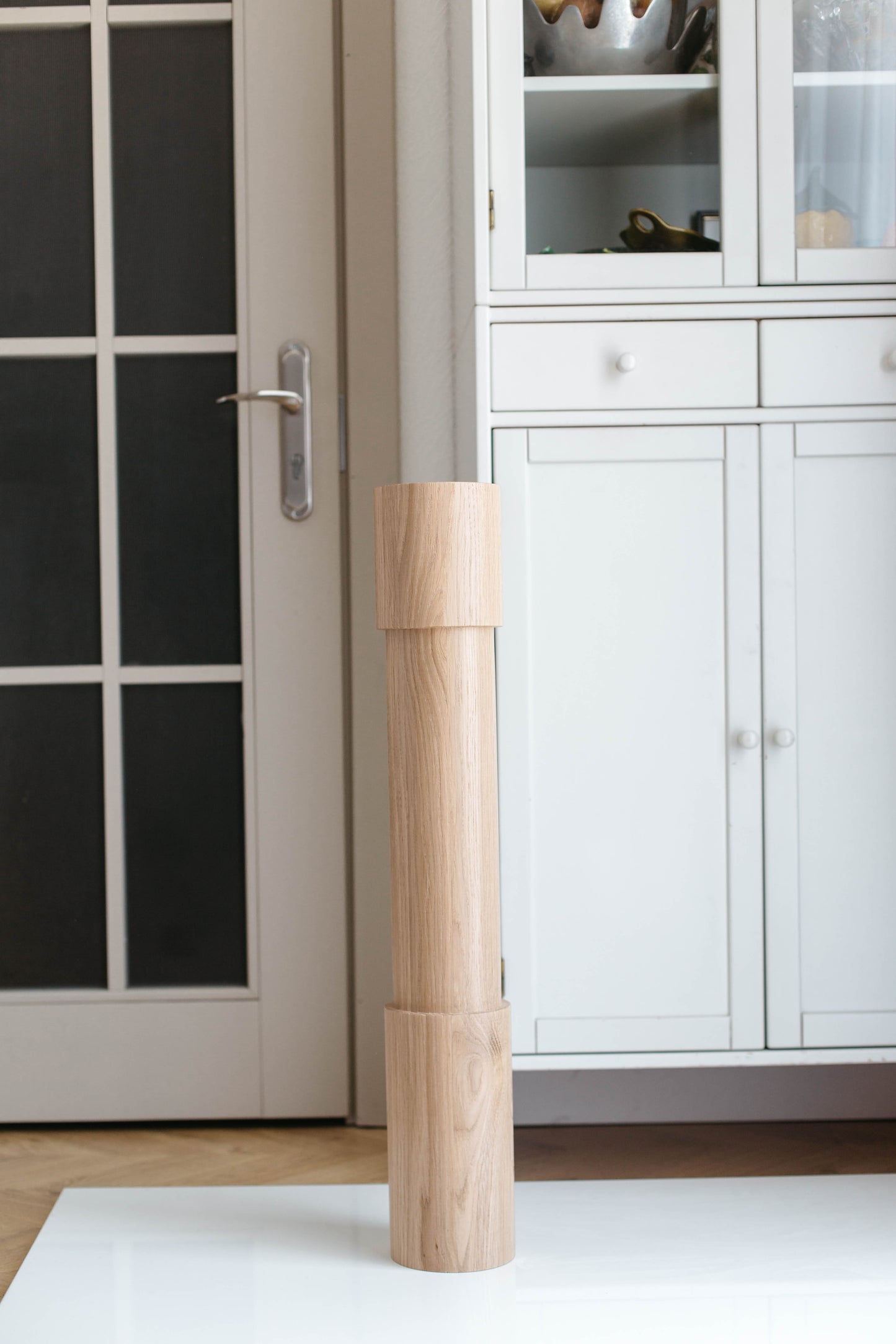 Pied de table et de bar en bois – tourné, H775 mm