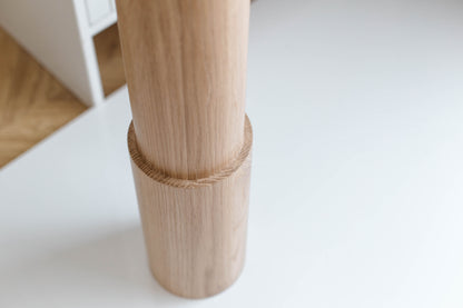 Pied de table et de bar en bois – tourné, H775 mm