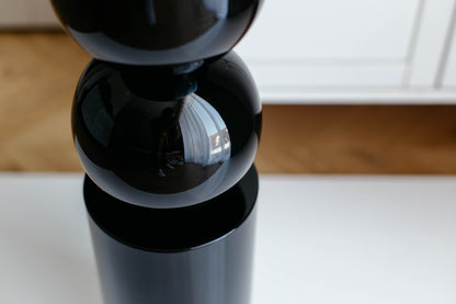 Pied de meuble en bouleau noir laqué brillant pour îlot de cuisine – RAL9005, H690 mm
