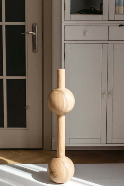 Wooden Furniture Leg with Double Sphere Detail – Lathe-Turned Design, H710 mm