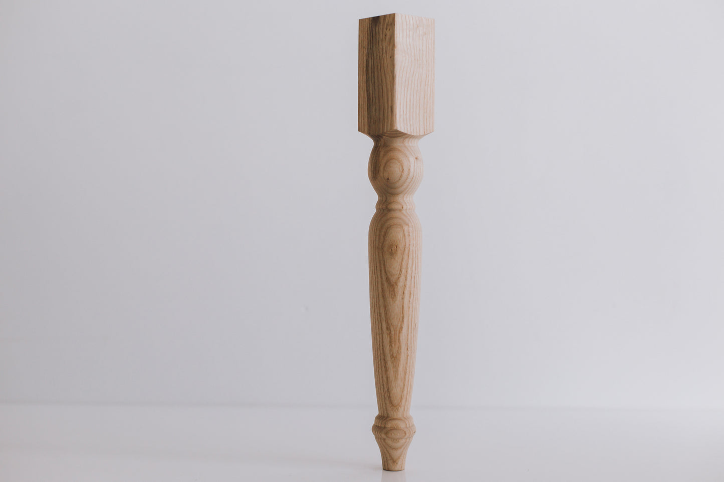 Pieds de meuble en bois – Style classique, faits à la main, H350 mm
