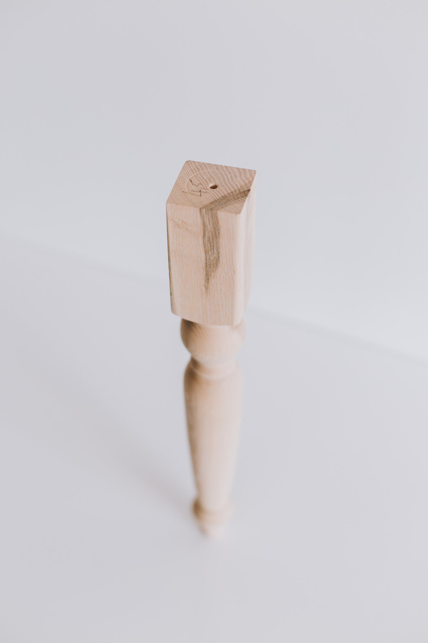 Pieds de meuble en bois – Style classique, faits à la main, H350 mm