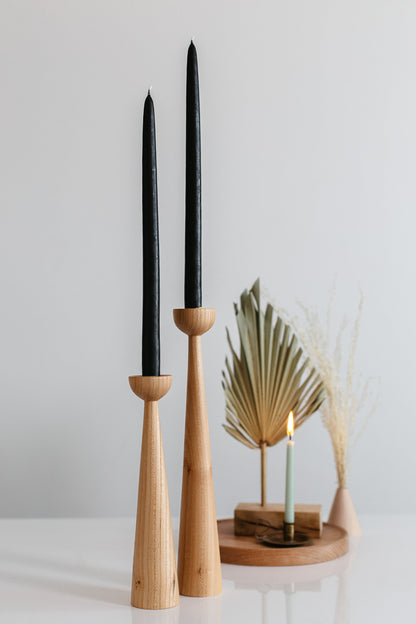 Lot de 2 chandeliers longs tournés à la main en bois – Design élégant en chêne