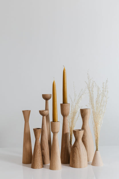 Lot de 2 chandeliers longs tournés à la main en bois – Design élégant en chêne